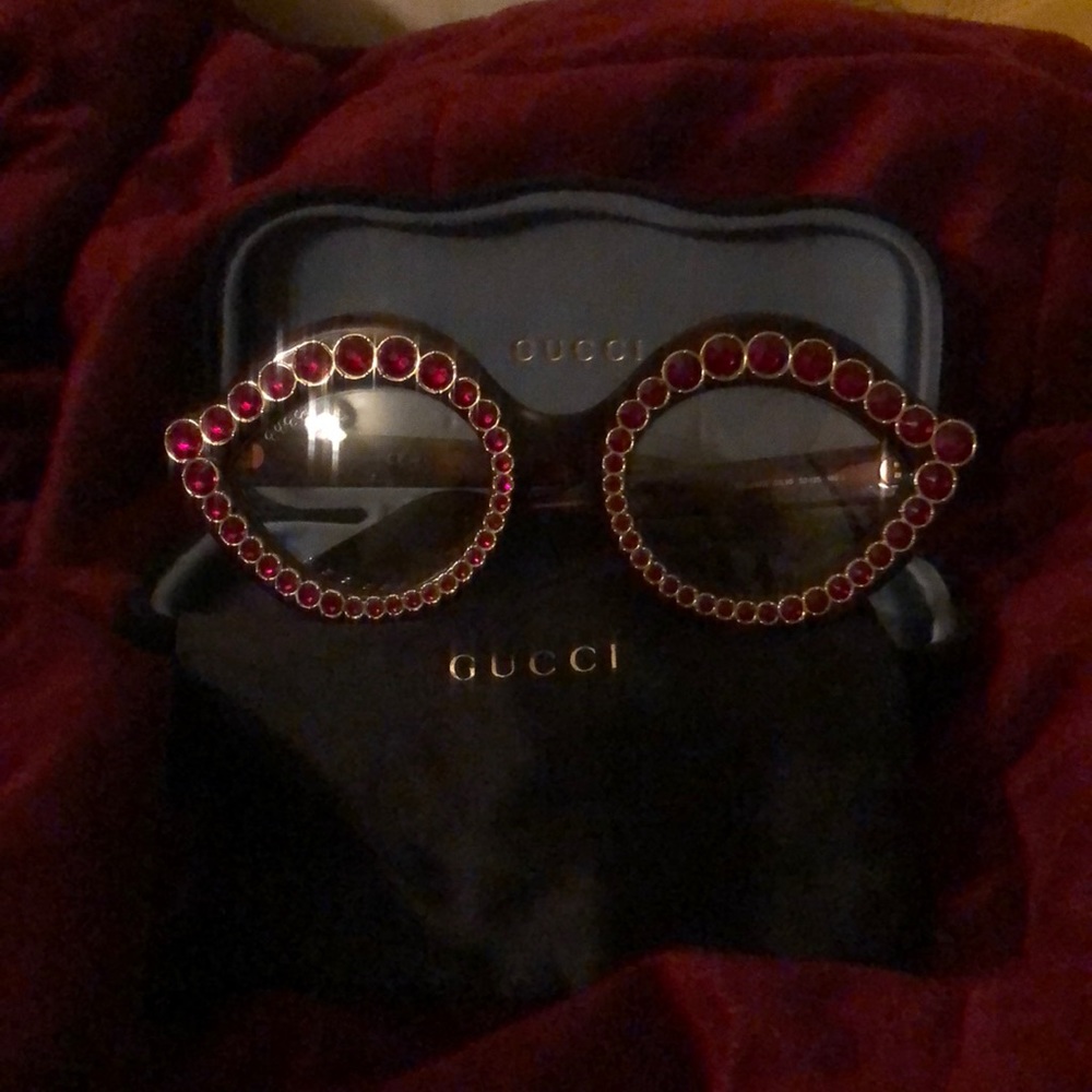 Gucci glasses very good condition